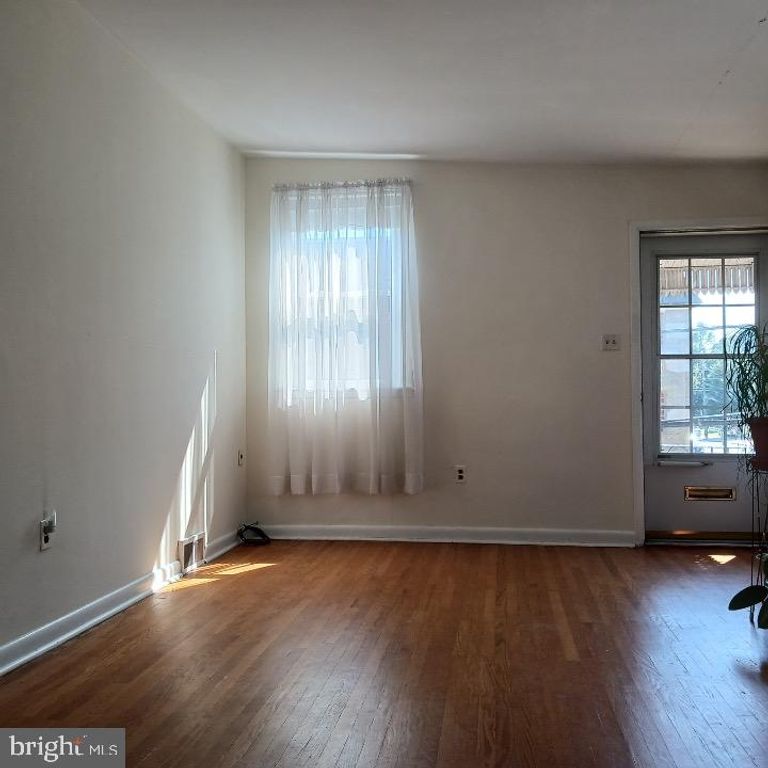 811 STANWOOD ST, PHILADELPHIA, PA 19111 — photo 3
