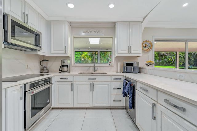 6164 CELADON Circle, Palm Beach Gardens, FL 33418