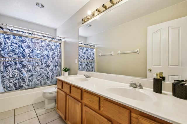 8592 Mystras Cir, Elk Grove, CA 95624