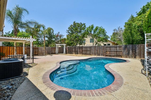 8592 Mystras Cir, Elk Grove, CA 95624