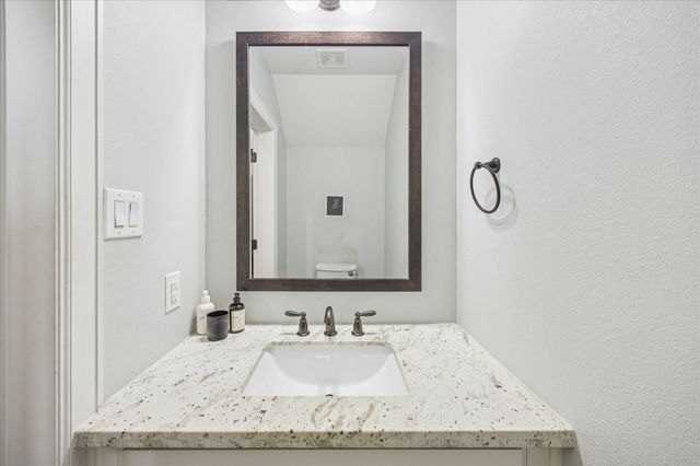 814 W 21st Street, Houston, TX 77008