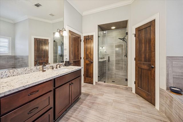 814 W 21st Street, Houston, TX 77008