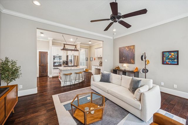 814 W 21st Street, Houston, TX 77008