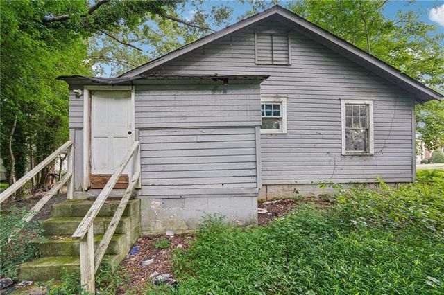 2096 Fairburn SW Road, Atlanta, GA 30331