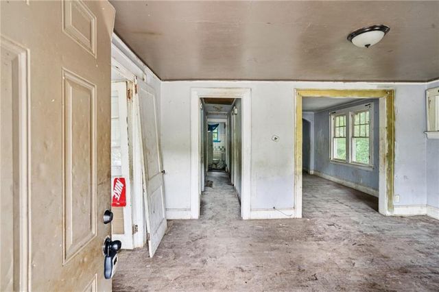 2096 Fairburn SW Road, Atlanta, GA 30331
