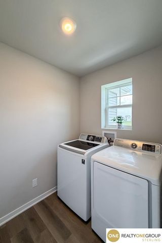 9512 Reynolds Street, Omaha, NE 68122