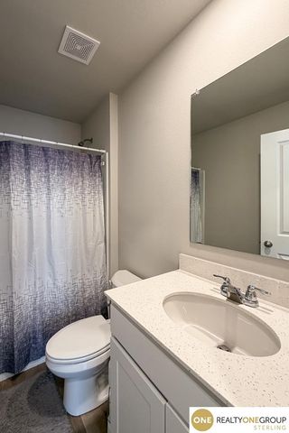 9512 Reynolds Street, Omaha, NE 68122