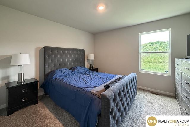 9512 Reynolds Street, Omaha, NE 68122