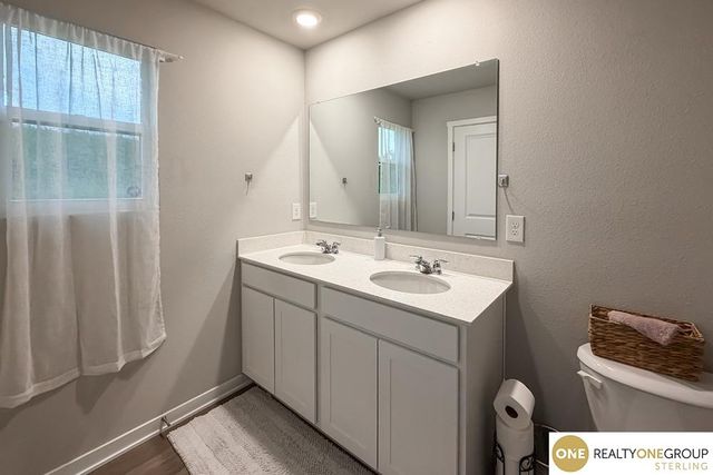 9512 Reynolds Street, Omaha, NE 68122