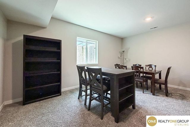 9512 Reynolds Street, Omaha, NE 68122