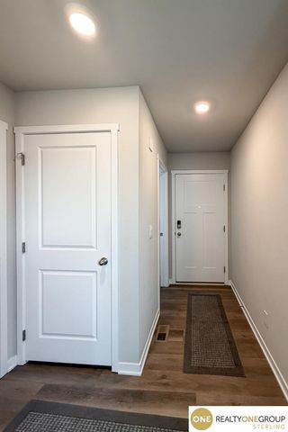 9512 Reynolds Street, Omaha, NE 68122