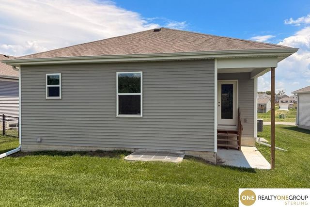 9512 Reynolds Street, Omaha, NE 68122