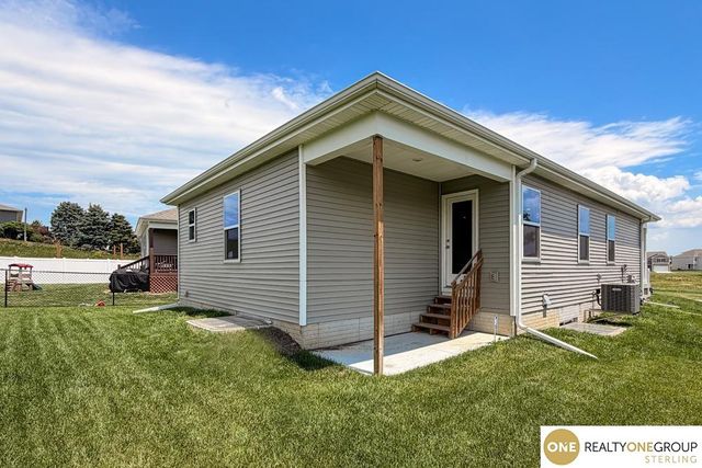 9512 Reynolds Street, Omaha, NE 68122