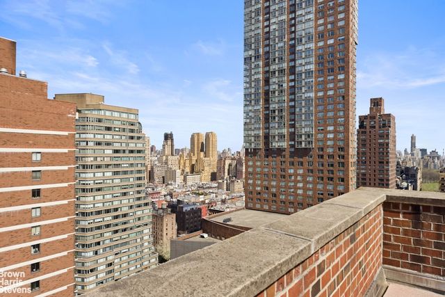 130 W 67th St Apt 9C, New York City, NY 10023