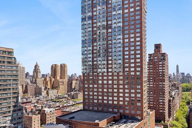 130 W 67th St Apt 9C, New York City, NY 10023