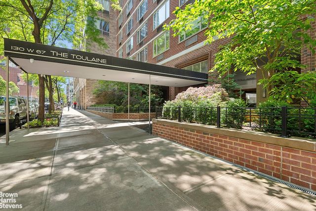 130 W 67th St Apt 9C, New York City, NY 10023