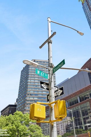 130 W 67th St Apt 9C, New York City, NY 10023