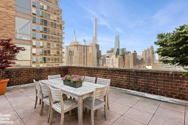 130 W 67th St Apt 9C, New York City, NY 10023