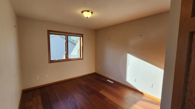 920 Plymouth Lane NW, Rochester, MN 55901