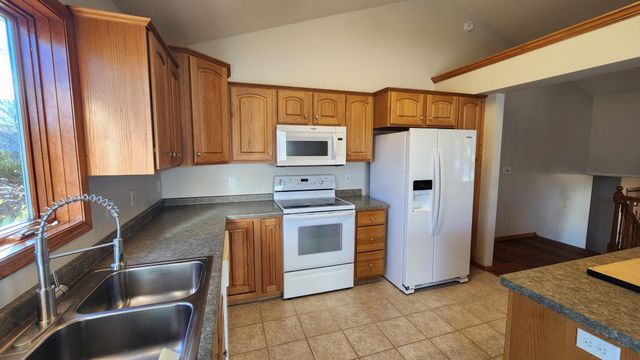 920 Plymouth Lane NW, Rochester, MN 55901