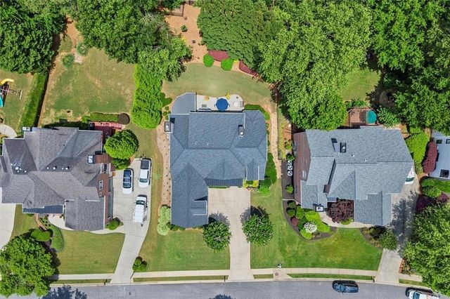 956 Kinghorn NW Drive, Kennesaw, GA 30152