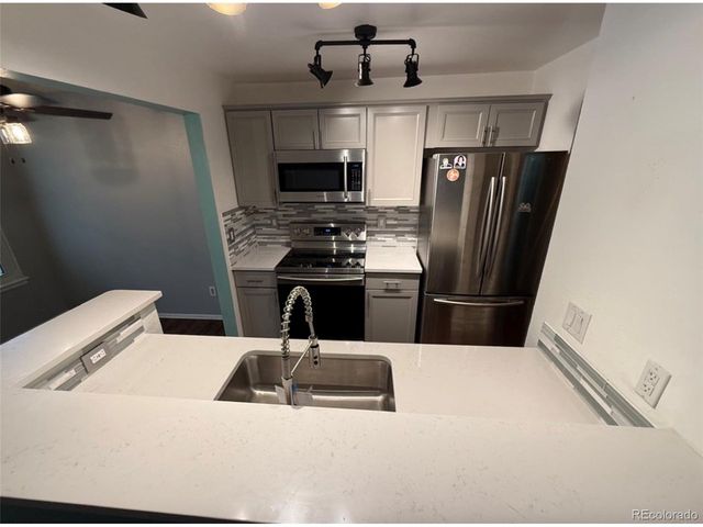 5341 W 76th Ave 213, Arvada, CO 80003