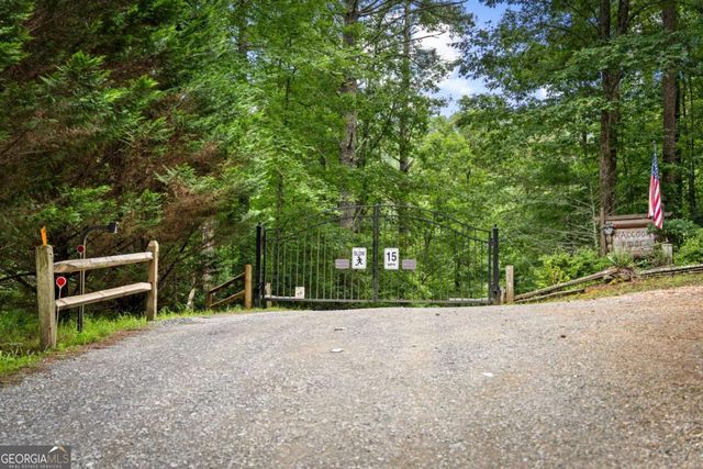 140 Bandit Lane, Blue Ridge, GA 30513