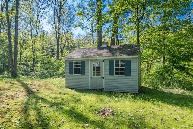 908 Burts Pit Rd, Northampton, MA 01062