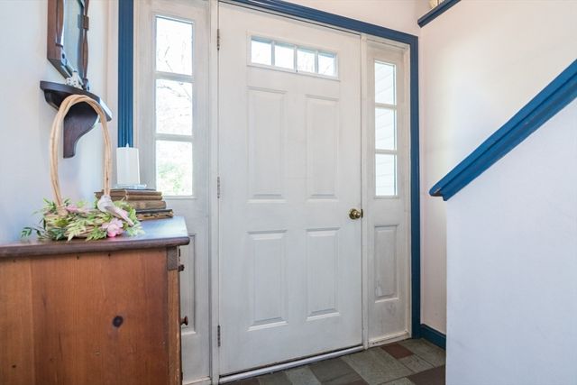 908 Burts Pit Rd, Northampton, MA 01062