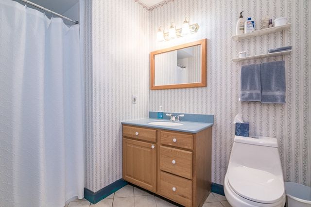908 Burts Pit Rd, Northampton, MA 01062