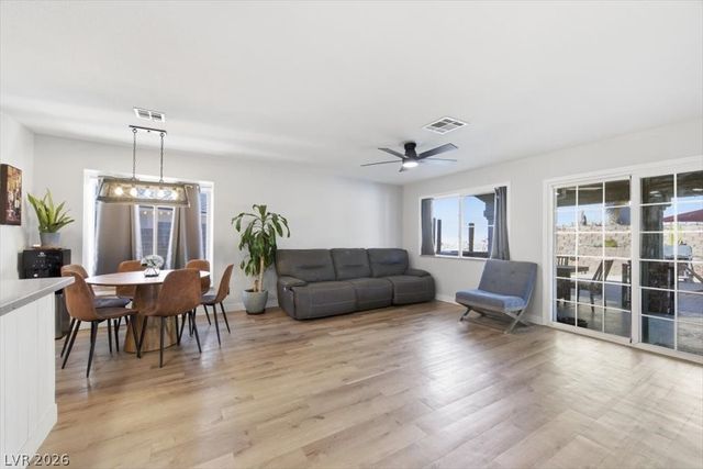 7549 Flat Rock Street, Las Vegas, NV 89131