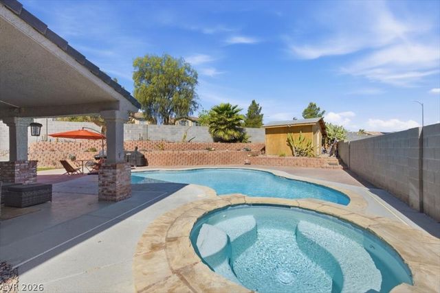 7549 Flat Rock Street, Las Vegas, NV 89131