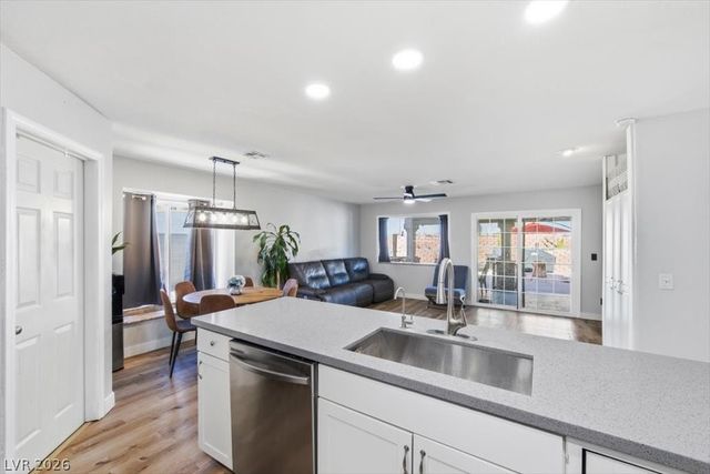 7549 Flat Rock Street, Las Vegas, NV 89131