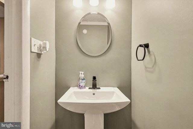 10161 E WILMINGTON ST, Manassas, VA 20109