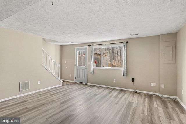 10161 E WILMINGTON ST, Manassas, VA 20109