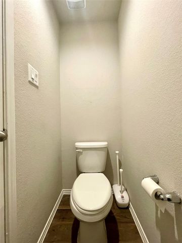 3923 Hawaiian Court, Baytown, TX 77521