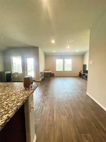 3923 Hawaiian Court, Baytown, TX 77521