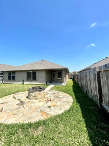 3923 Hawaiian Court, Baytown, TX 77521