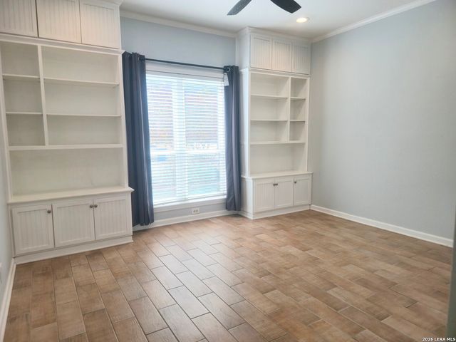 6321 Bowman, San Antonio, TX 78249
