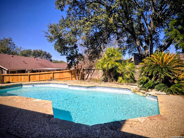 6321 Bowman, San Antonio, TX 78249