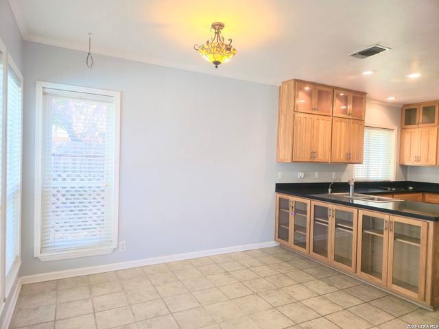 6321 Bowman, San Antonio, TX 78249