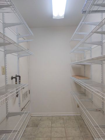 6321 Bowman, San Antonio, TX 78249