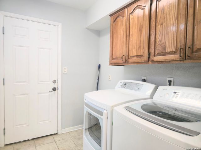 6321 Bowman, San Antonio, TX 78249