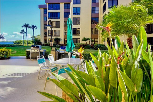 8767 MIDNIGHT PASS ROAD 101F, Sarasota, FL 34242