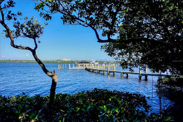 8767 MIDNIGHT PASS ROAD 101F, Sarasota, FL 34242