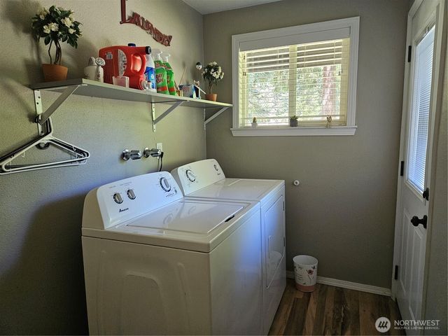 40 N Mt Christie Drive W, Hoodsport, WA 98548