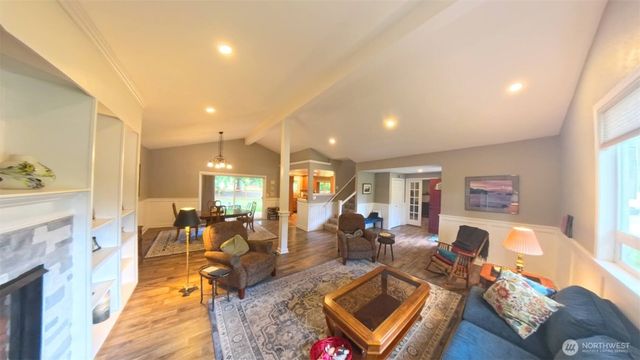 40 N Mt Christie Drive W, Hoodsport, WA 98548