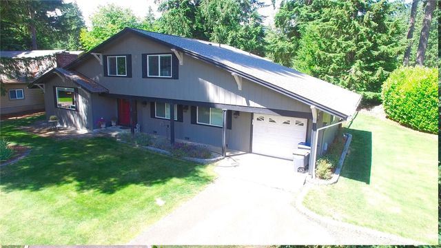 40 N Mt Christie Drive W, Hoodsport, WA 98548