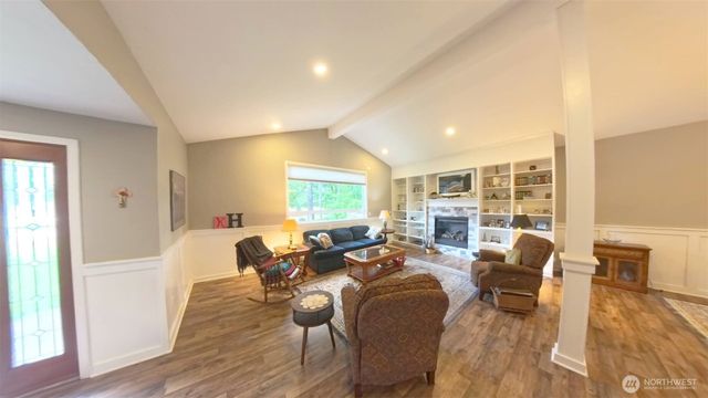 40 N Mt Christie Drive W, Hoodsport, WA 98548