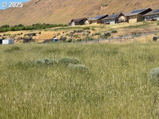 9255 STATE ROUTE 14, Wishram, WA 98673